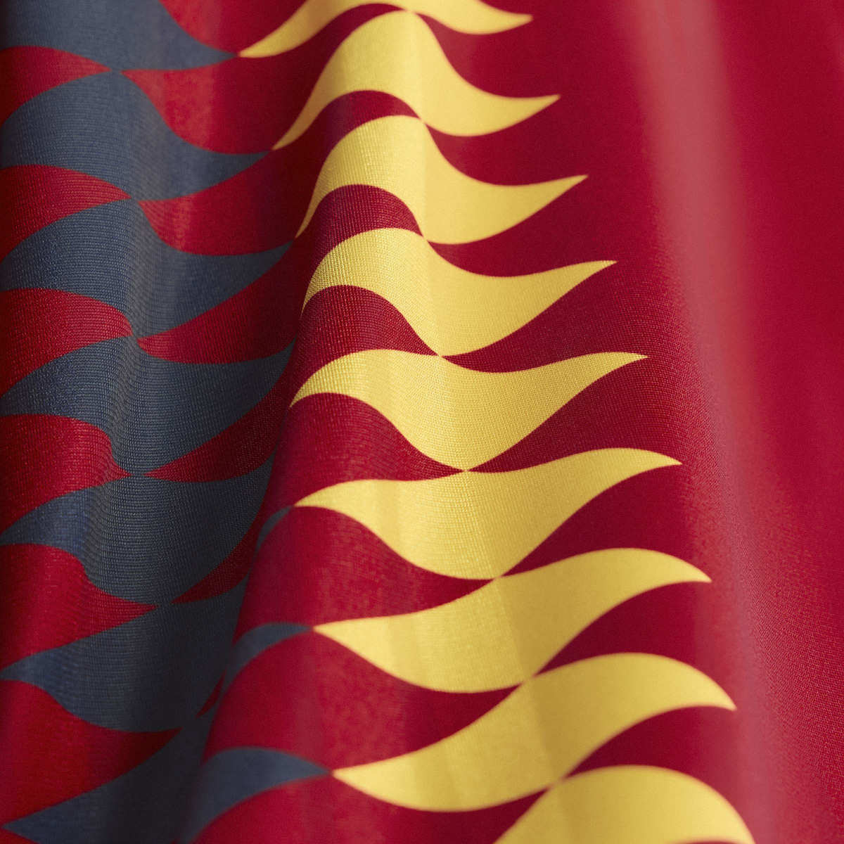 Spain Home Jersey 1994 - Collegiate Red - Image 9
