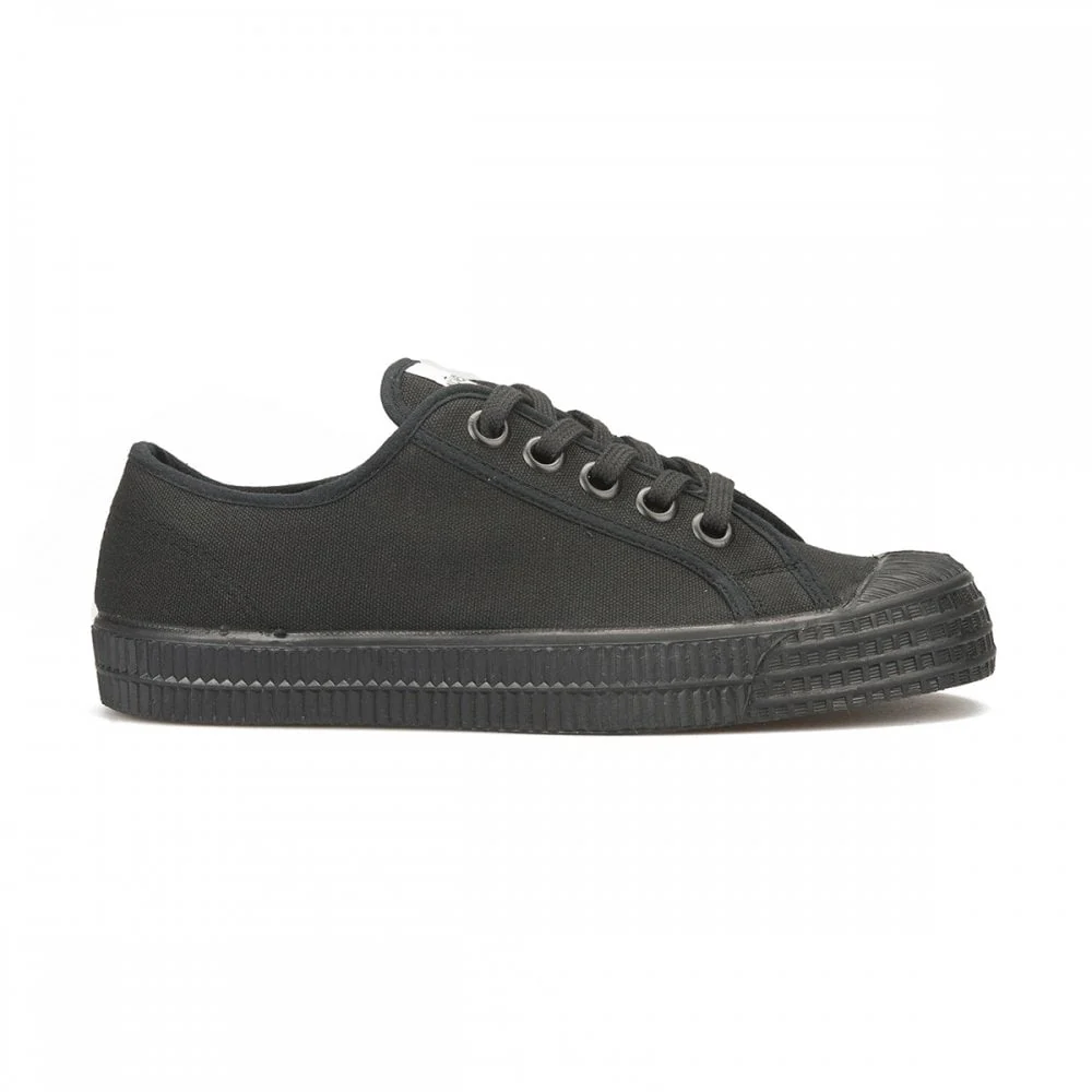 Star Master (25) - All Black