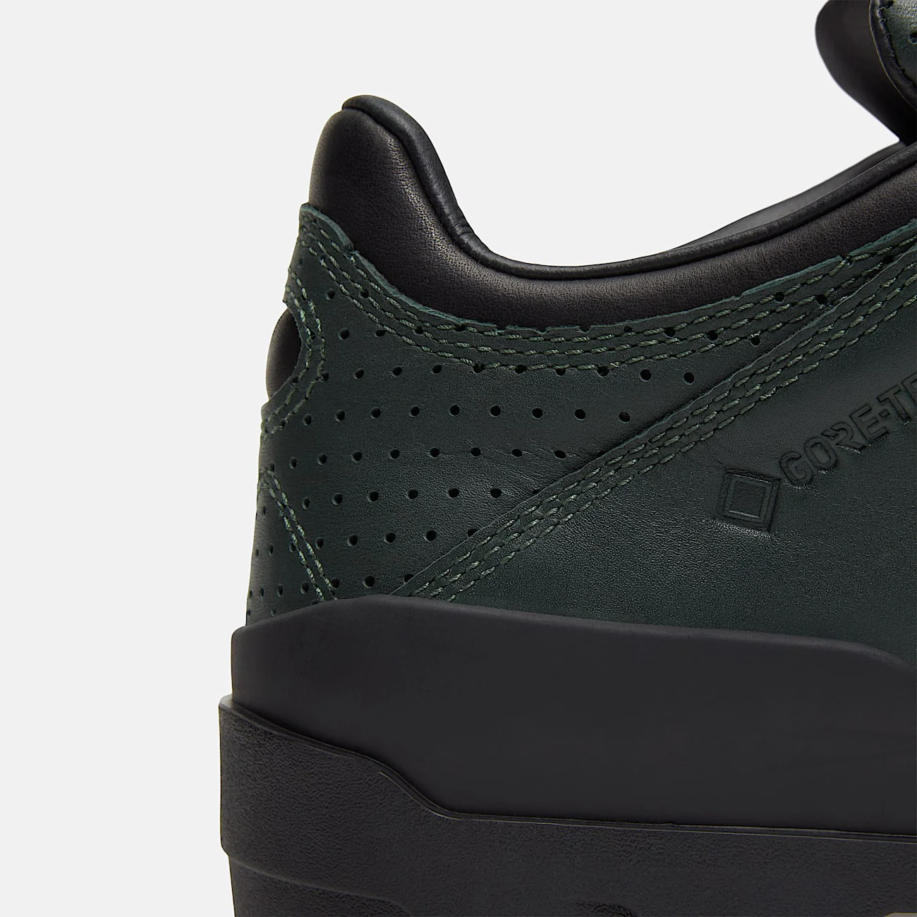 World Hiker Low GORE-TEX® Boot - Dark Green - Image 9