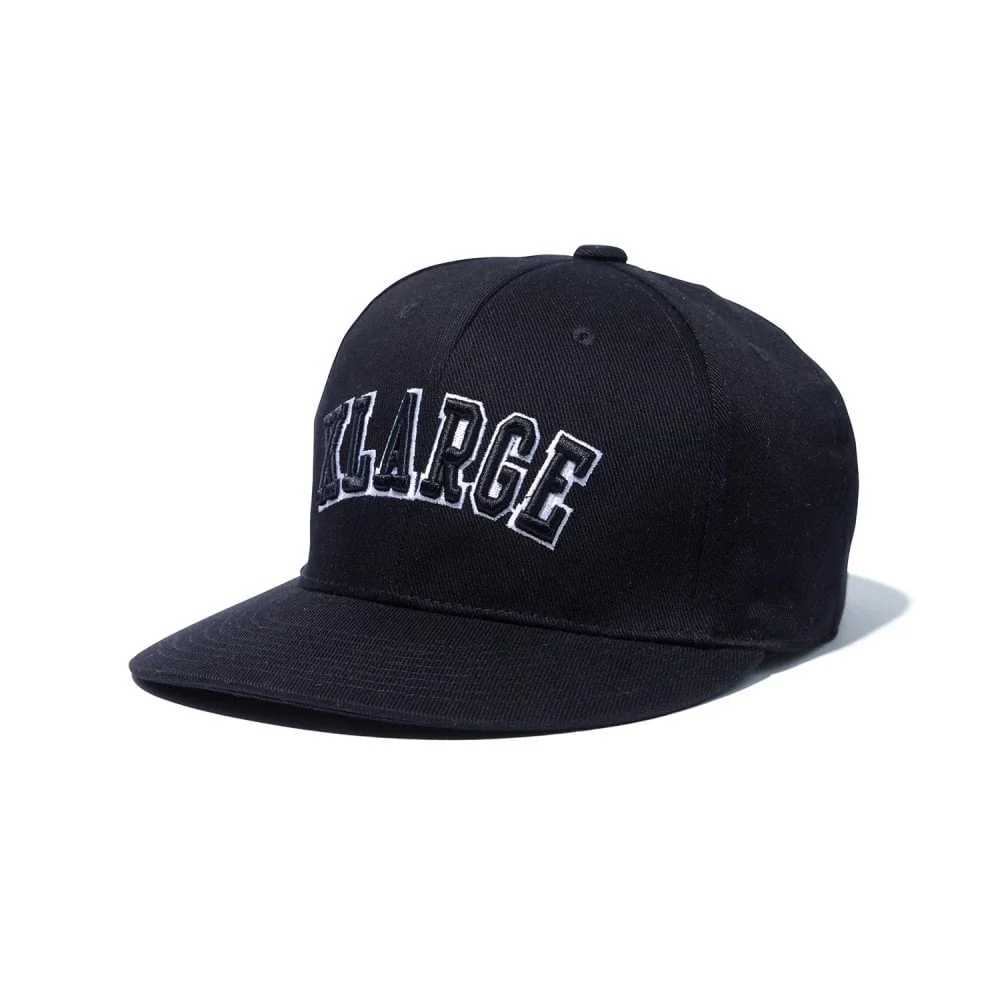 Round Logo Snapback Cap - Black