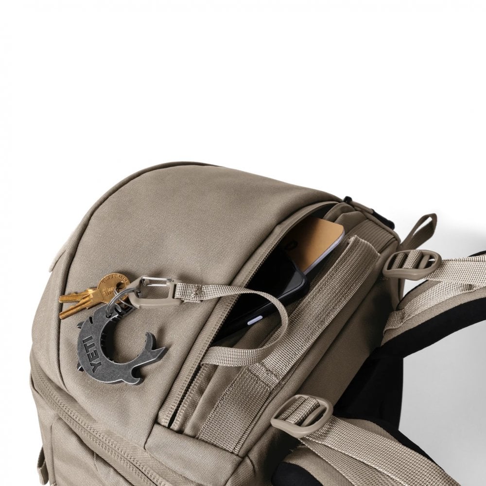 Ranchero™ 22L Backpack - Cape Dark Taupe - Image 11