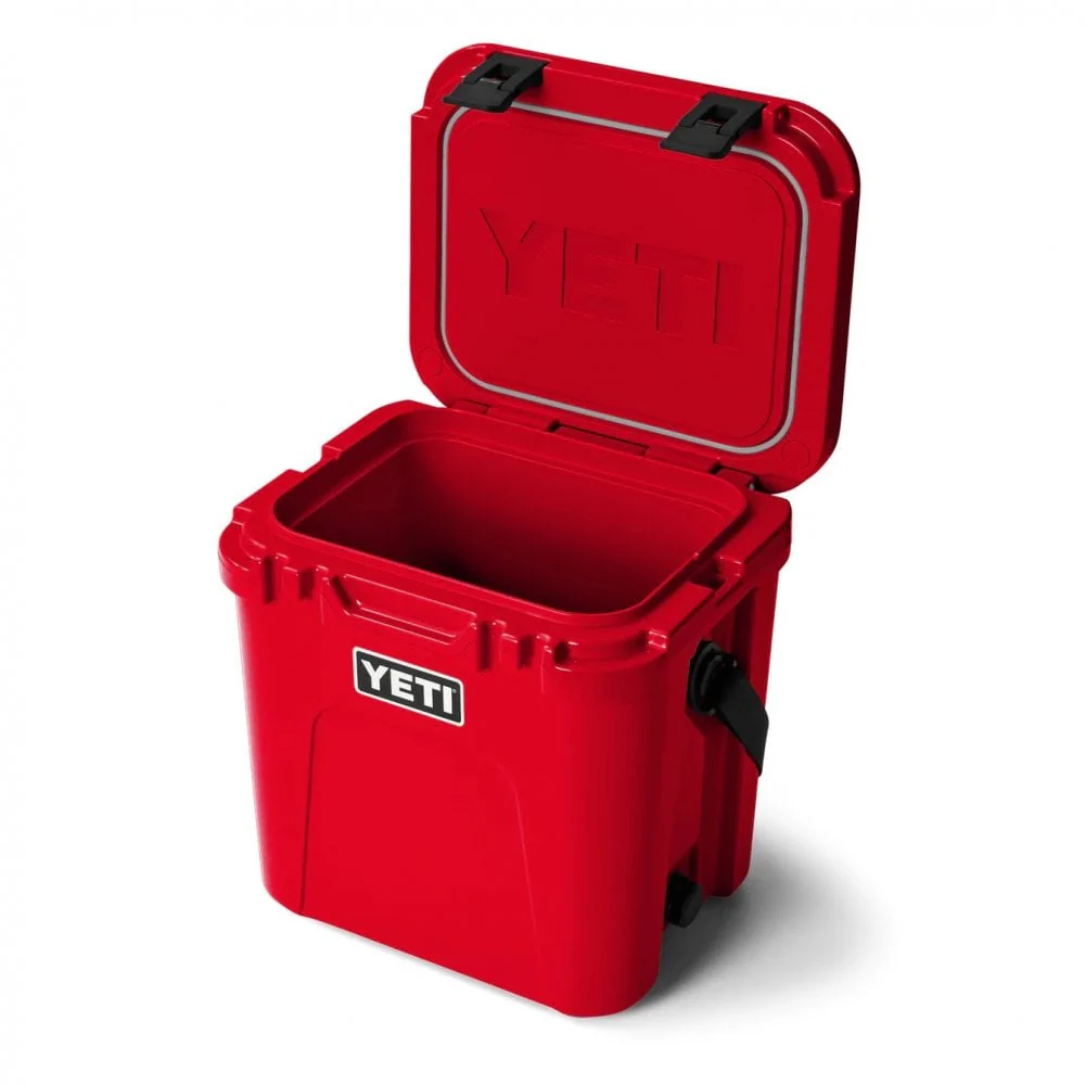 Roadie® 24 Cool Box - Rescue Red - Image 3